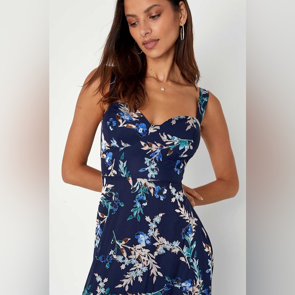 $98 NWT Lulus Stunning Sweetness Navy Blue Floral Burnout Maxi Dress XS - Picture 5 of 6